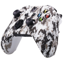 Cargar imagen en el visor de la galería, Xbox One Funda Protectora de Silicon Control S / X Camuflaje Digital Silicona + 2 Grips
